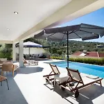 Villa Tina By Vintage Travel Spartokhórion